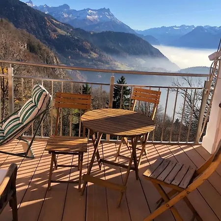 Nouveau! Dans Alexandra House