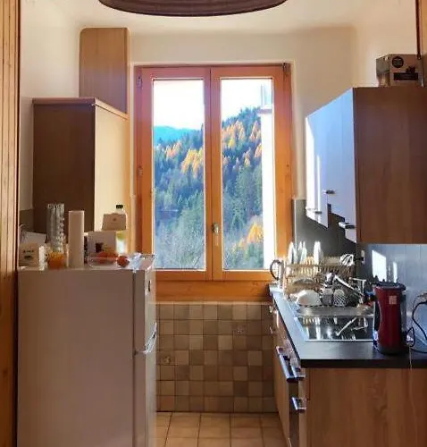 Nouveau! Dans Alexandra House