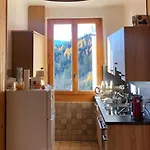 Nouveau! Dans Alexandra House